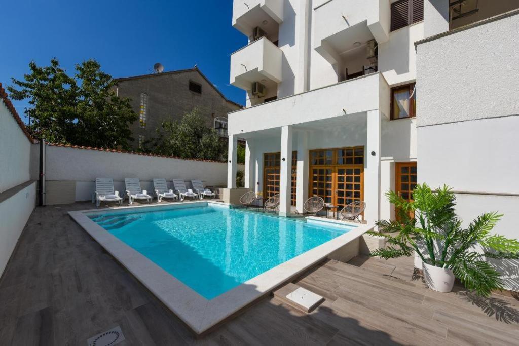 Apartments And Rooms Diana Zadar Eksteriør bilde